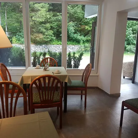 酒店 Comfort Bruckner 2*