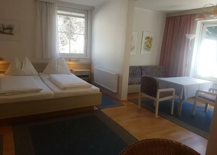 Comfort Rooms Bruckner Hotel 2*